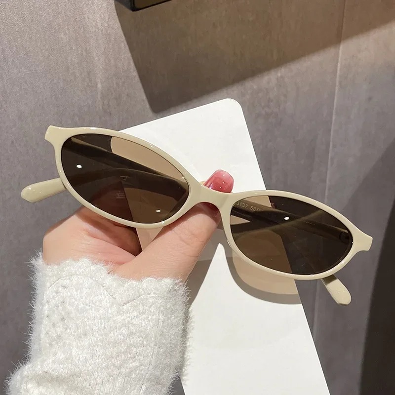 Nouvelles Lunettes de Soleil R - Vintage Fashion Brands avis et prix