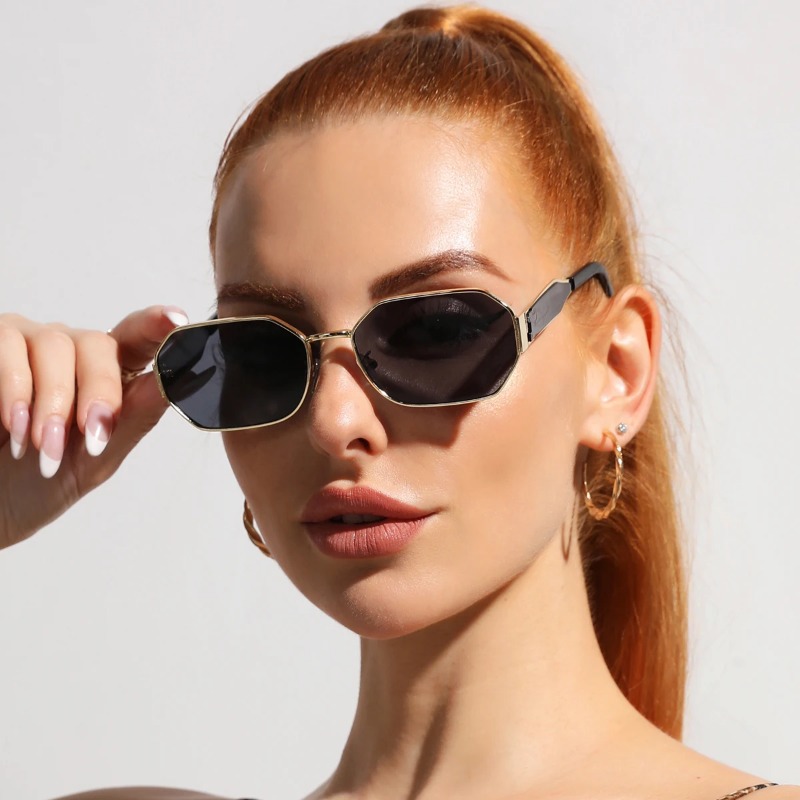 Nouvelles Lunettes de Soleil V - Vintage Fashion Brands avis et prix