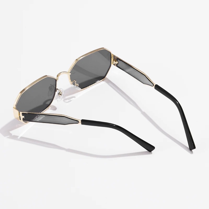 Nouvelles Lunettes de Soleil V - Vintage Fashion Brands avis et prix