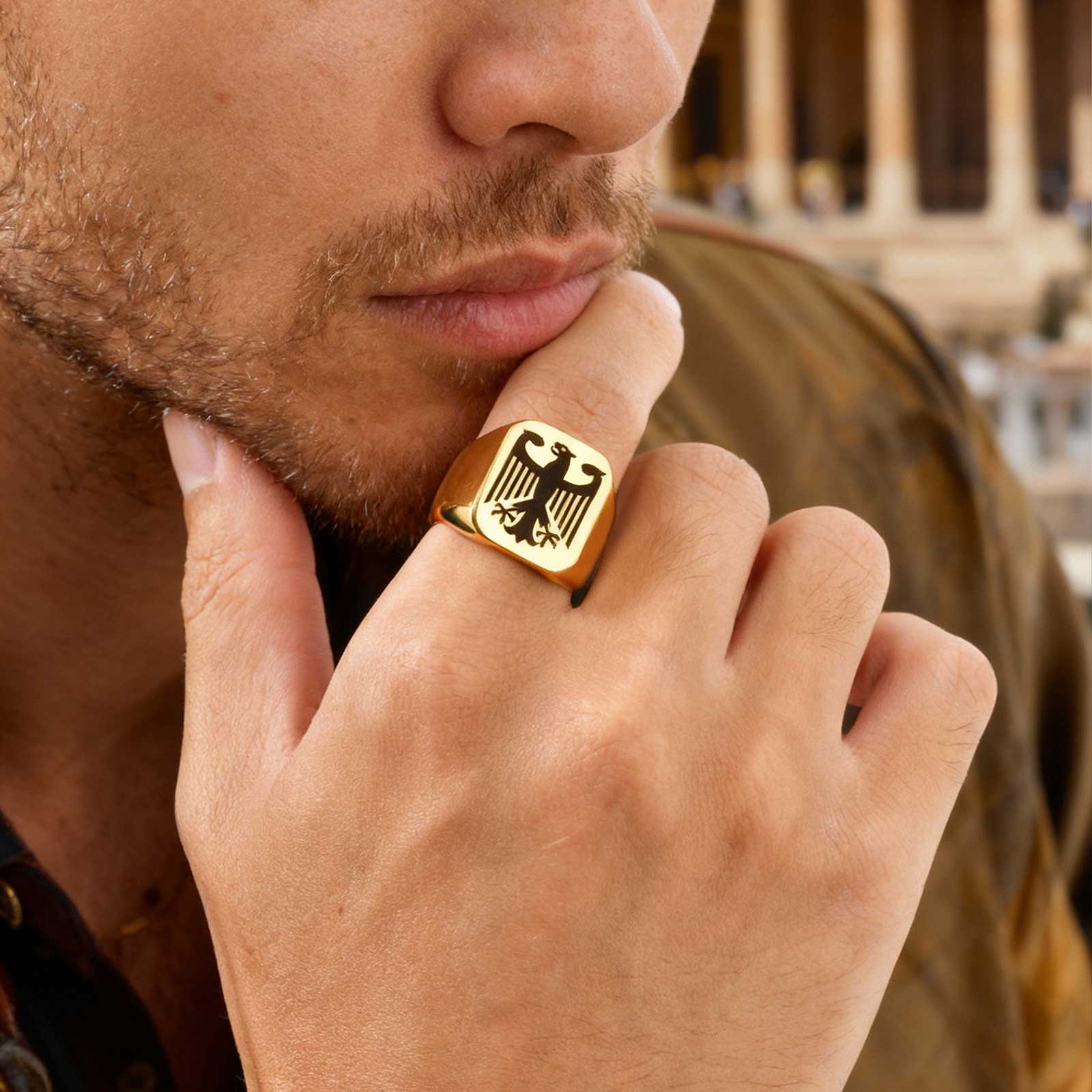 Bague personnalisée Aigle Vola - Vintage Fashion Ads avis et prix